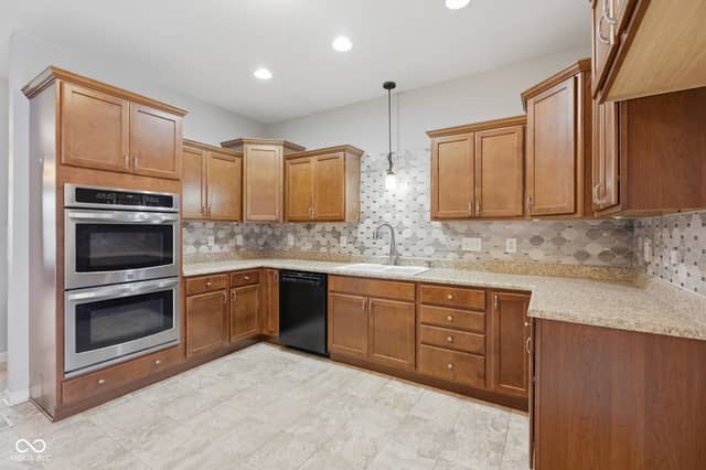 16310 E Main Street, Columbus, IN 47203, photo 4 of 41
