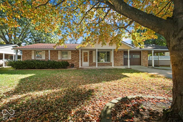 20 N Middleton Drive, Franklin, IN 46131, photo 2 of 33
