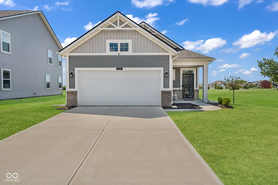 2339 William Garrett Way, Shelbyville