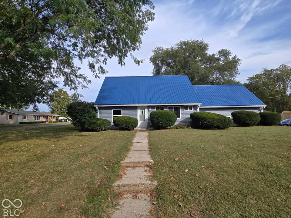 145 S Hill Avenue, Knightstown