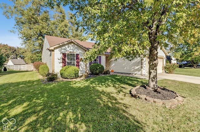 105 Fountain Drive, Mooresville, IN 46158, photo 4 of 33