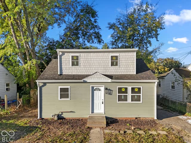 2438 N Goodlet Avenue, Indianapolis, IN 46222, photo 2 of 33