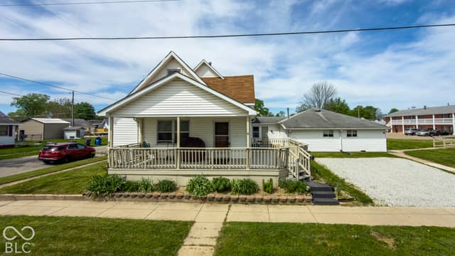 535 Dunn Avenue, Shelbyville, IN 46176, photo 3 of 53