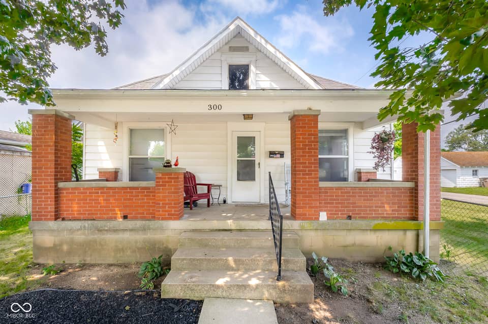 300 Hege Avenue, Columbus, IN 47201, photo 1 of 37