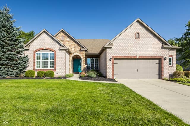 13816 Ambria Drive, McCordsville, IN 46055, photo 2 of 54