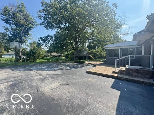 108 Woodridge, Terre Haute, IN 47803, photo 3 of 36