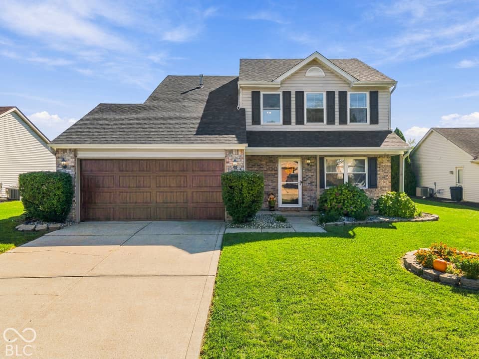 1225 Charlotte Way, Shelbyville, IN 46176, photo 1 of 50