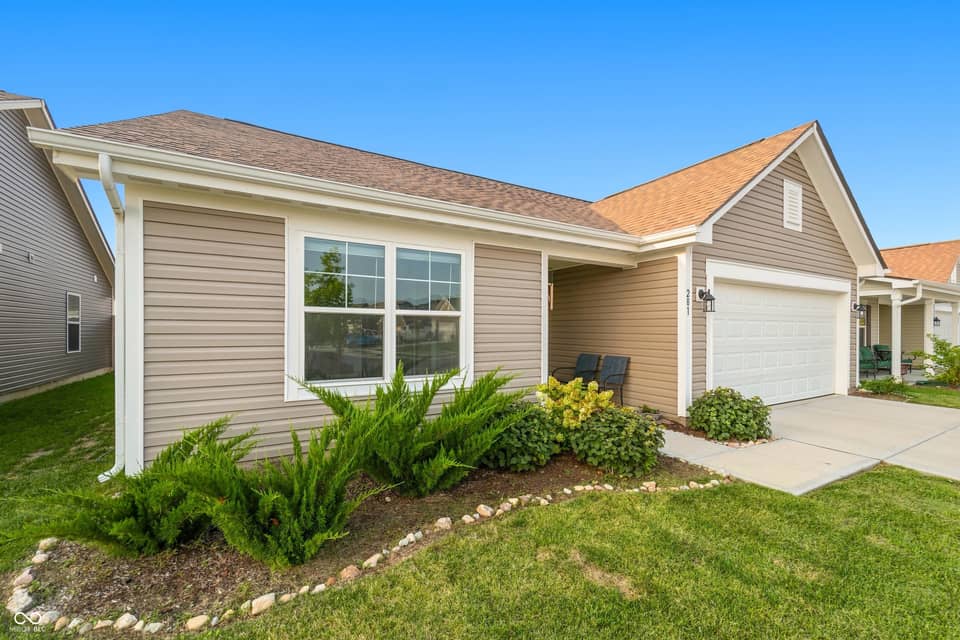 281 Waters Edge, Pendleton