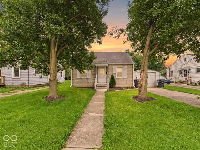 327 Edgemound Drive, Anderson, IN 46013, photo 2 of 20