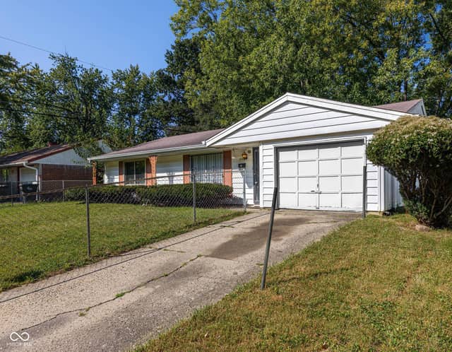 3956 Strathmore Drive, Indianapolis, IN 46235, photo 4 of 24