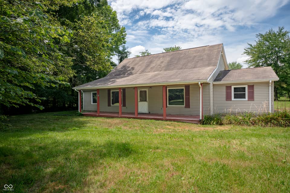 6546 N County Road 1300 E, Seymour, IN 47274, photo 1 of 40