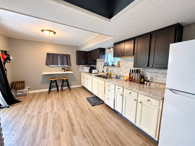 227 N Fenton Avenue, Indianapolis, IN 46219, photo 5 of 18