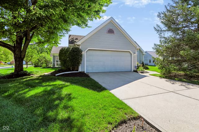 7667 Wickfield Way, Indianapolis, IN 46256, photo 4 of 55