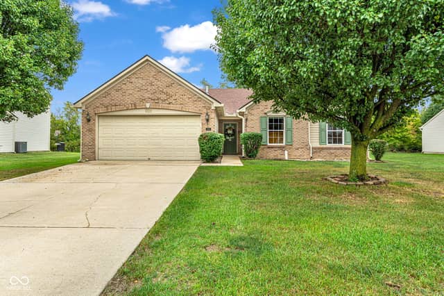 2055 Autumn Faith Way, Avon, IN 46123, photo 2 of 27