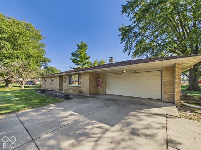 929 Imy, Anderson, IN 46013, photo 3 of 30
