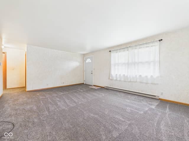 302 W Van Buren Street, Alexandria, IN 46001, photo 4 of 18