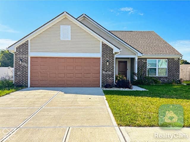 627 Derek Lane, Trafalgar, IN 46181, photo 2 of 65