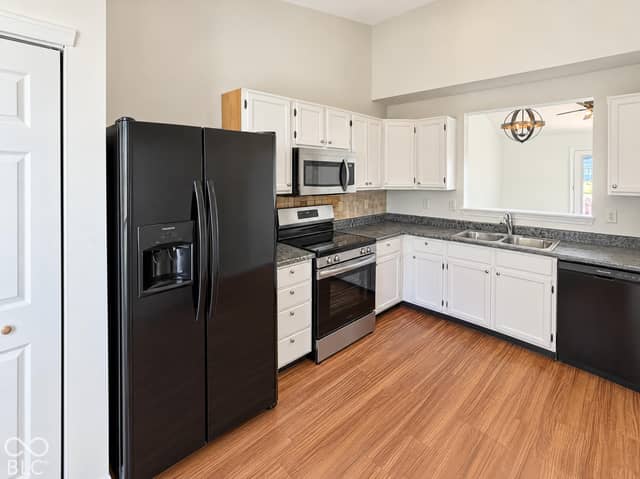 5847 Brookville Lake Drive, Indianapolis, IN 46254, photo 3 of 16