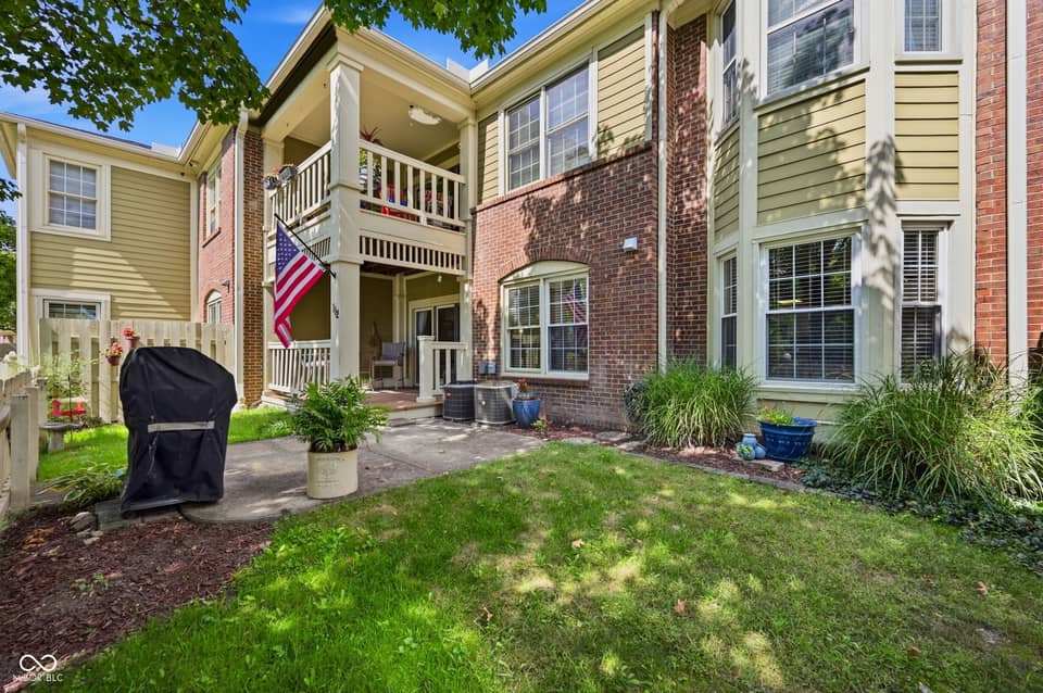7601 Newport Bay Drive #112, Indianapolis