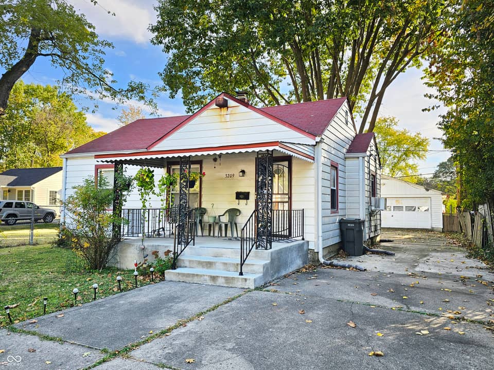 3209 N Tacoma Avenue, Indianapolis, IN 46218, photo 1 of 23