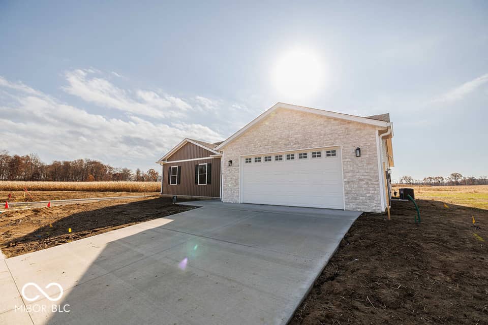 110 Pin Oak Road, Spencer, IN 47460, photo 1 of 36