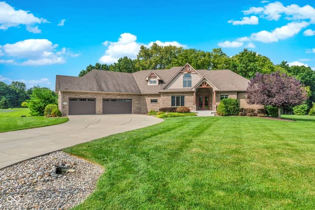 4202 Whitetail Woods Drive, Bargersville, IN 46106, photo 3 of 114