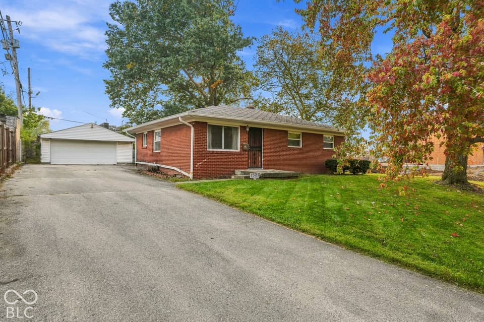 1521 N Campbell Avenue, Indianapolis, IN 46219, photo 1 of 22