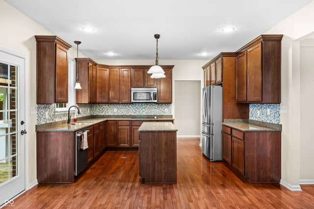 14195 Laura Vista Drive, Carmel, IN 46033, photo 4 of 48
