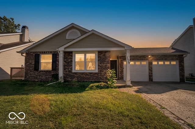 7819 Cardinal Cove N, Indianapolis, IN 46256, photo 2 of 36