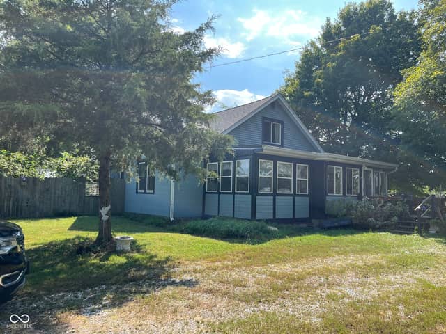 305 E County Road 900 S, Clayton, IN 46118, photo 3 of 23