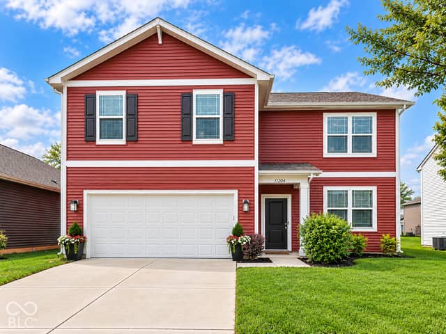 11204 N Sashing Way, Monrovia, IN 46157, photo 2 of 54