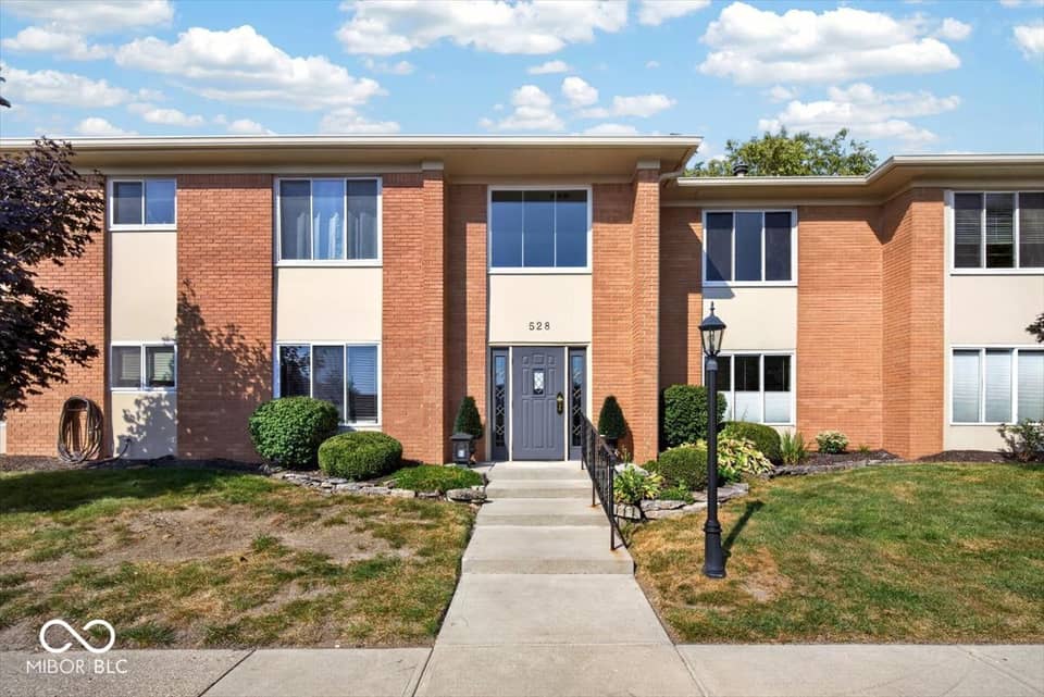 528 E Hunters Drive #D, Carmel