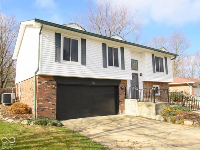 492 Pelenor Drive, Franklin, IN 46131, photo 3 of 33