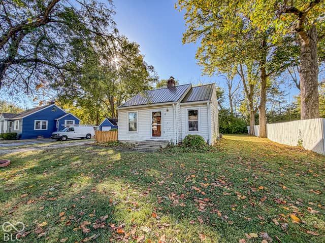 18 Rebecca Drive, Indianapolis, IN 46241, photo 2 of 35