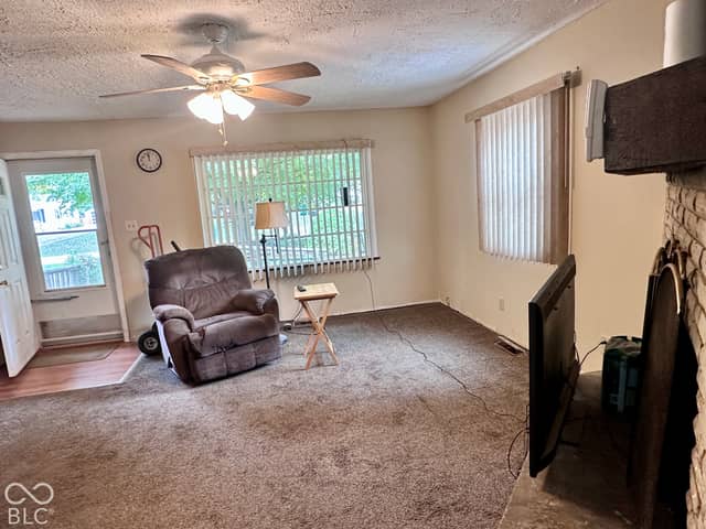 5341 White River Street, Greenwood, IN 46143, photo 4 of 17