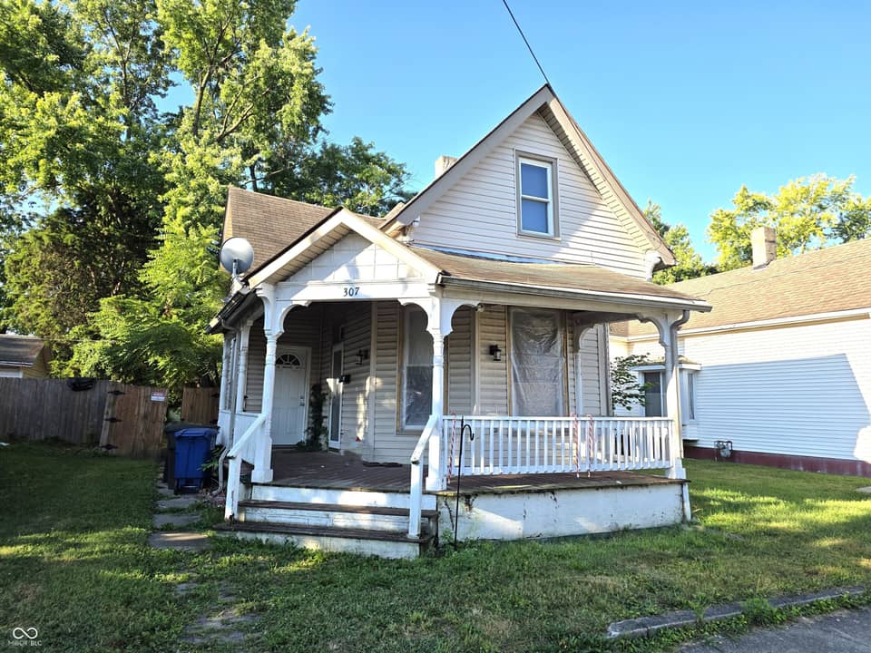 307 W Locust Street, Shelbyville, IN 46176, photo 1 of 32