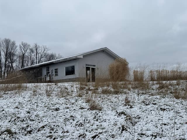 348 W Middle Street, Rosedale, IN 47874, photo 3 of 10