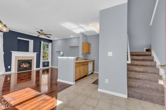 6250 Bishops Pond Lane, Indianapolis, IN 46268, photo 5 of 38