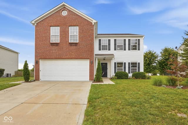 1102 Maple Run Drive, Sheridan, IN 46069, photo 3 of 53