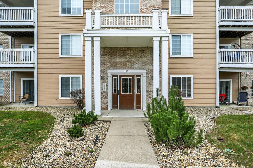 4925 Opal Ridge Lane #309, Indianapolis