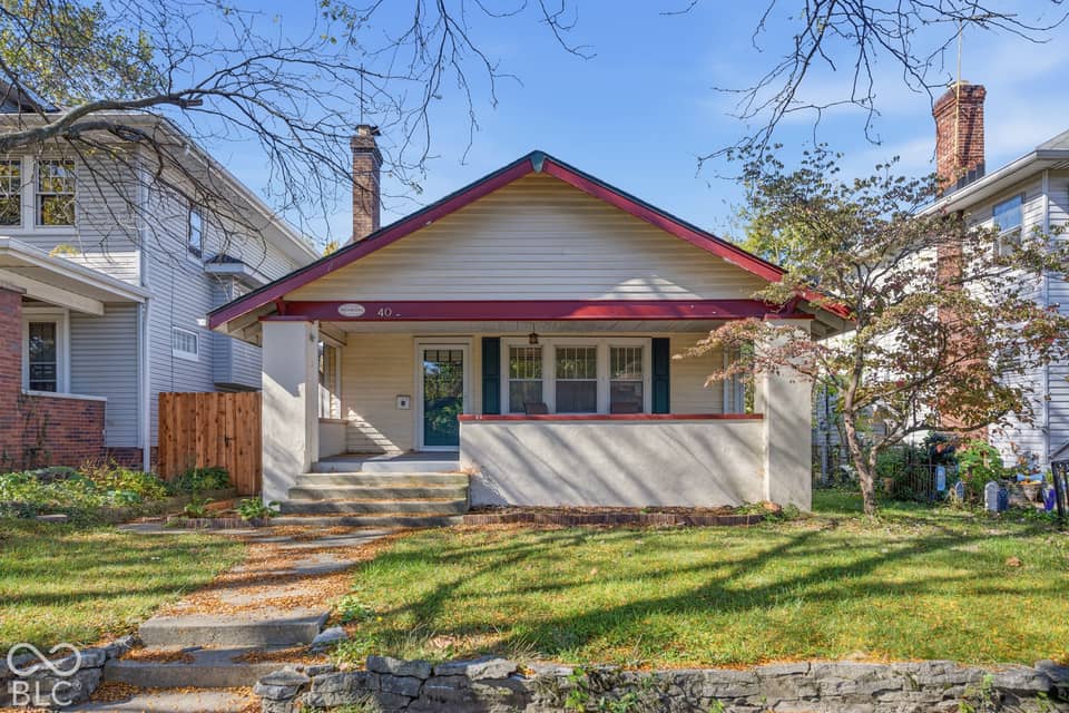 40 N Ridgeview Drive, Indianapolis, IN 46219, photo 1 of 37