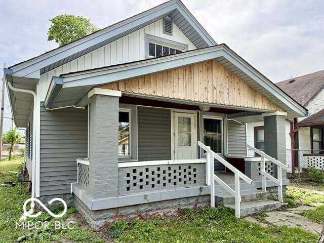 1367 N Kealing Avenue, Indianapolis, IN 46201, photo 3 of 50