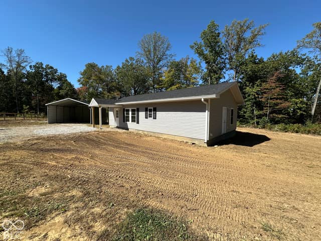 1277 N Lawrence Hollow Road, Bloomfield, IN 47424, photo 3 of 16