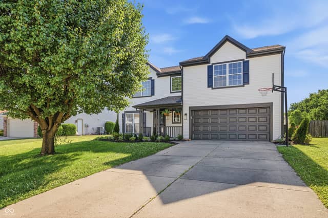 5711 Thompson Park Boulevard, Indianapolis, IN 46237, photo 2 of 26