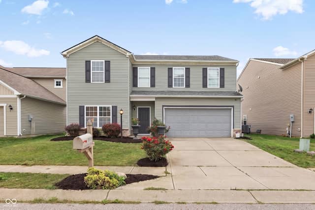 15108 Royal Grove Drive, Noblesville, IN 46060, photo 2 of 29
