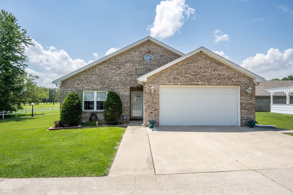 5584 Sandy Creek Drive N, Seymour