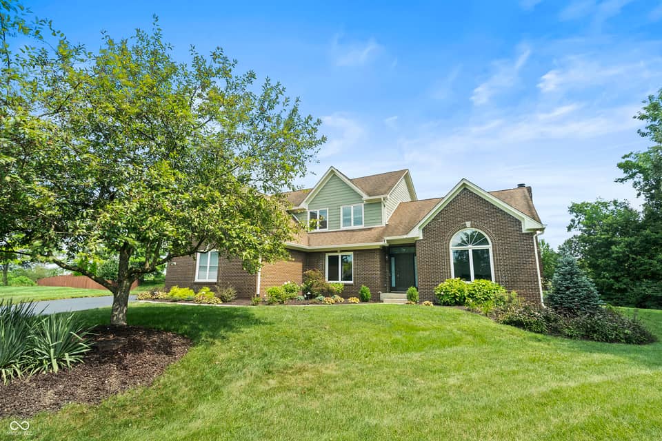 8627 Bay Pointe Circle, Indianapolis