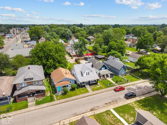 121 N Bradley Avenue, Indianapolis, IN 46201, photo 5 of 33