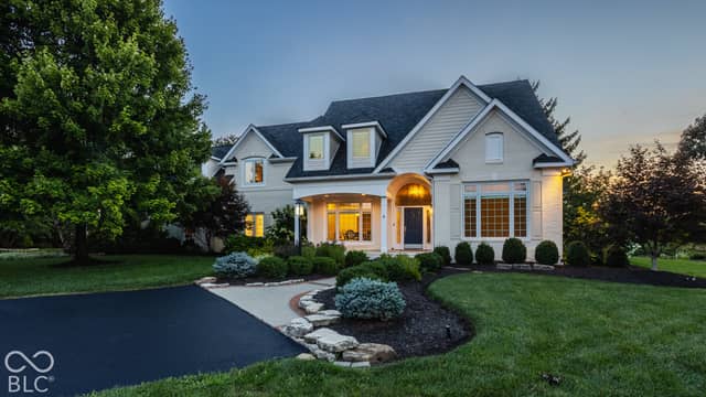 2 Stone Wall Lane, Zionsville, IN 46077, photo 4 of 59