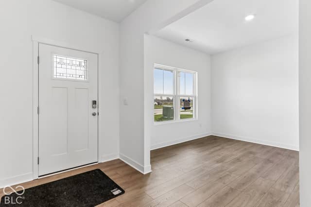 9226 Fitzgerald Drive, Indianapolis, IN 46239, photo 5 of 52